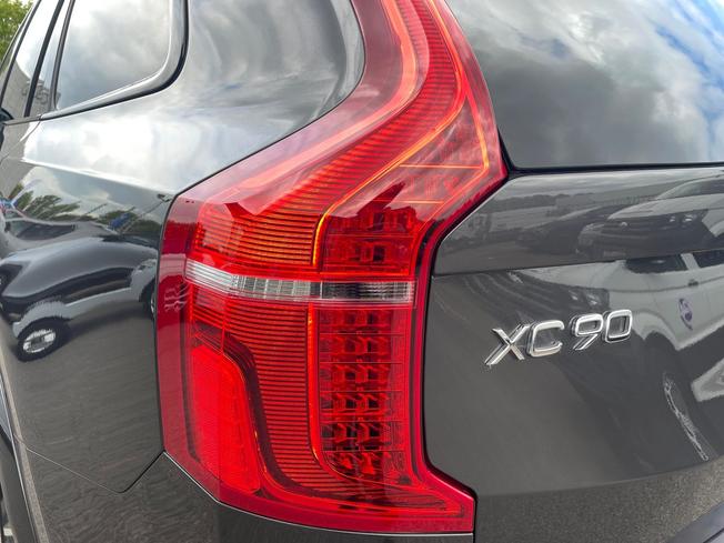 VOLVO XC90 Photo 54