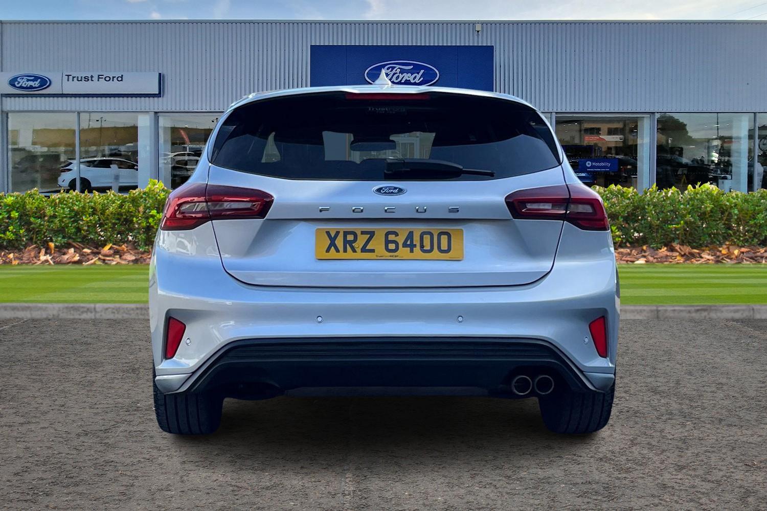 Ford Focus Photo 6