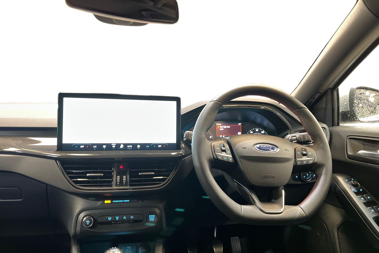 Ford FOCUS Photo 9