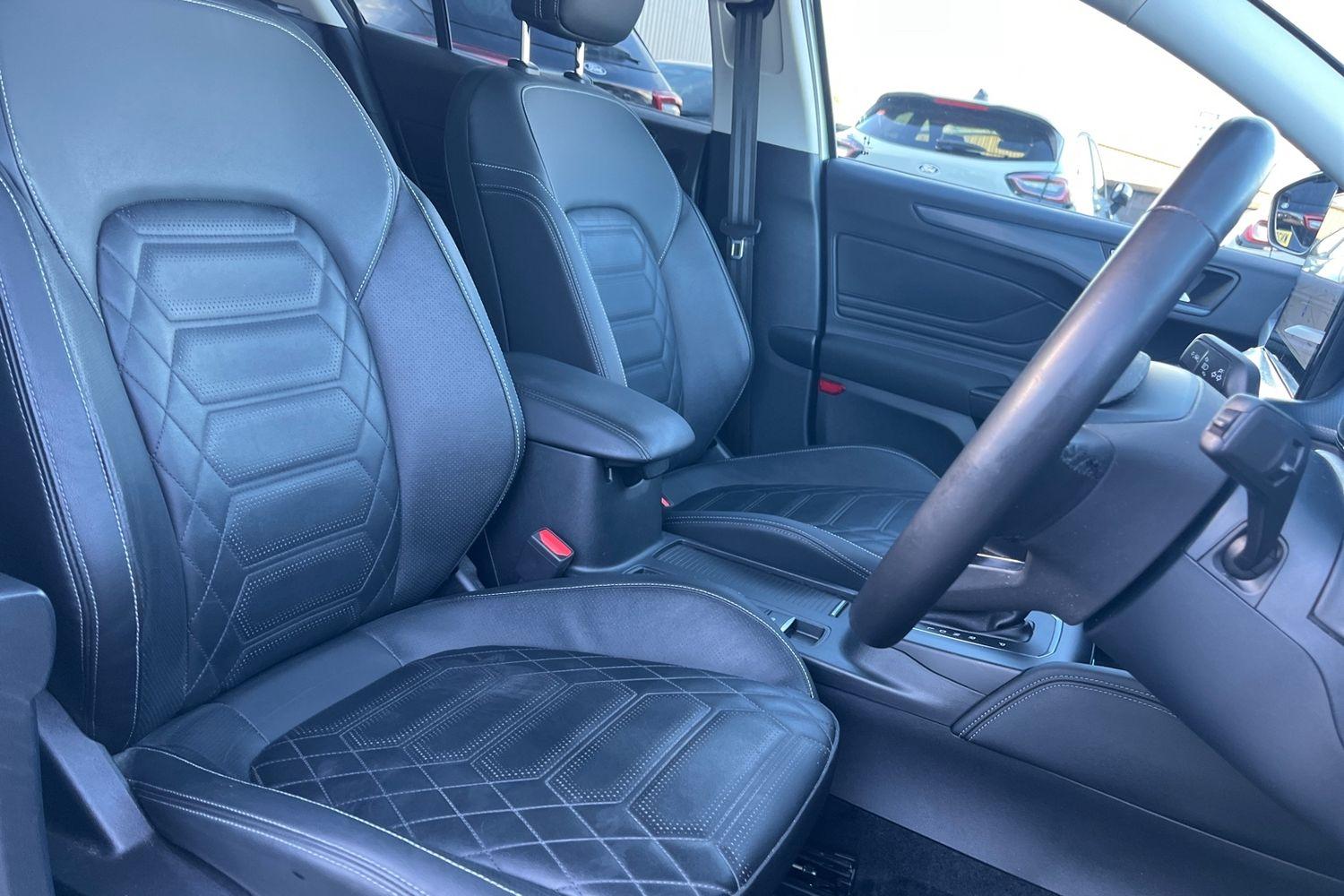 Ford FOCUS Photo 16