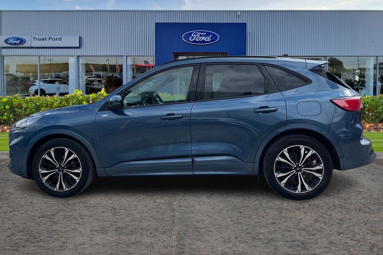 Ford KUGA Photo 2