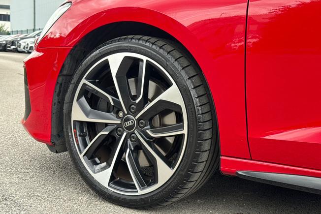 AUDI S3 Photo 26