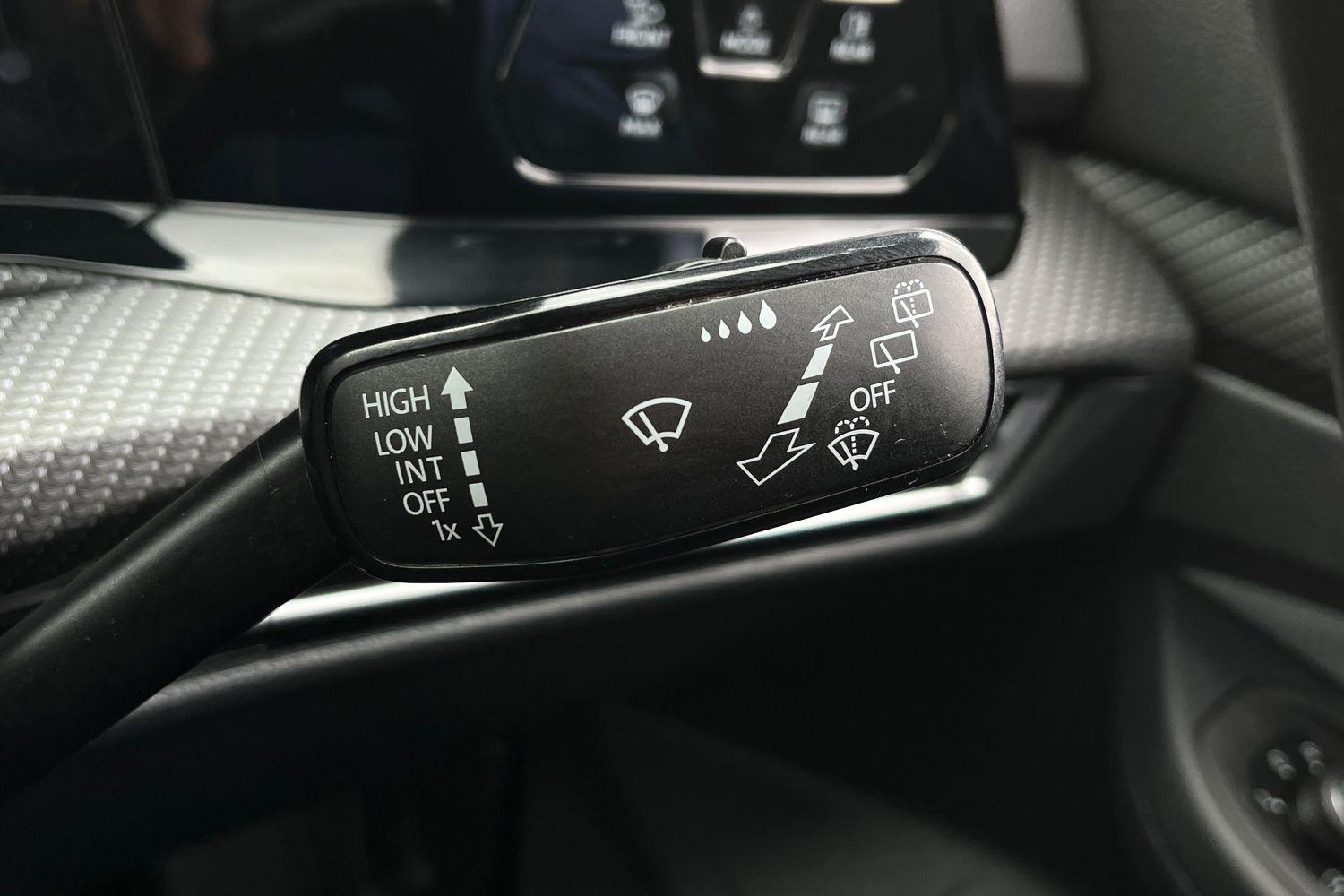 Volkswagen Golf Photo 14