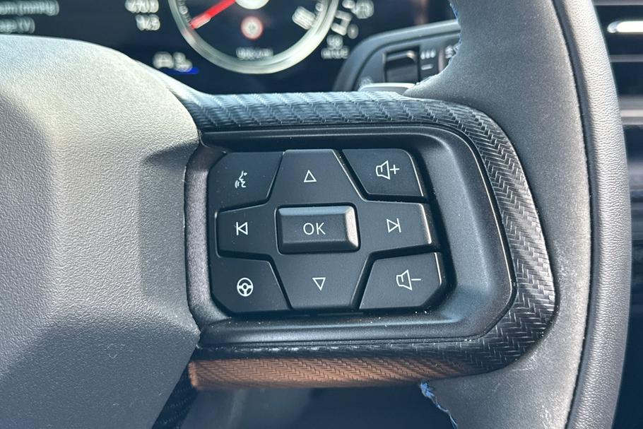 Used Ford MUSTANG 30