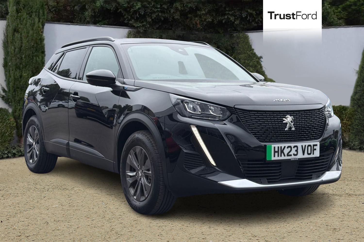 Peugeot E-2008 Photo 0