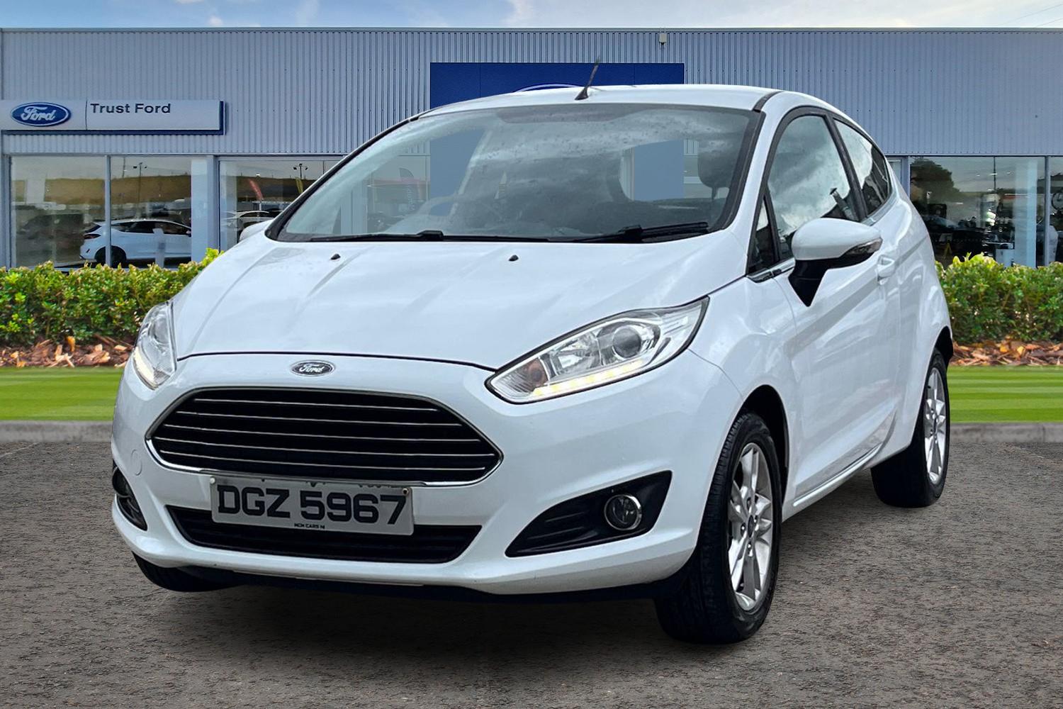 Ford FIESTA Photo 4