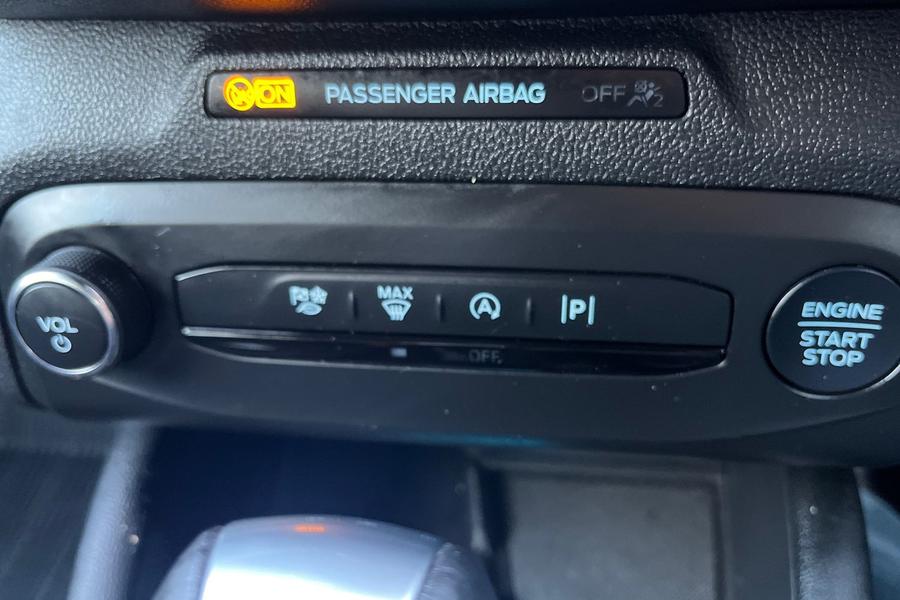 Ford FOCUS Photo autoimg-27416edf37c5d4ee49cd40f765fcd5993d4f5f6c.jpg