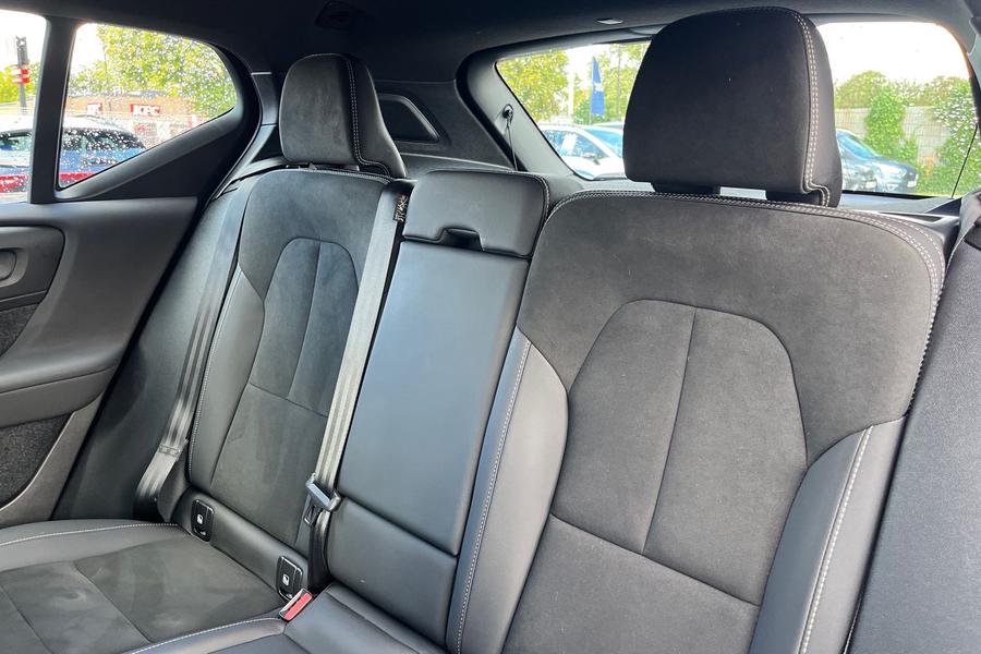 Volvo XC40 Photo autoimg-27434f0b13088eb90250482d736af279765913b8.jpg