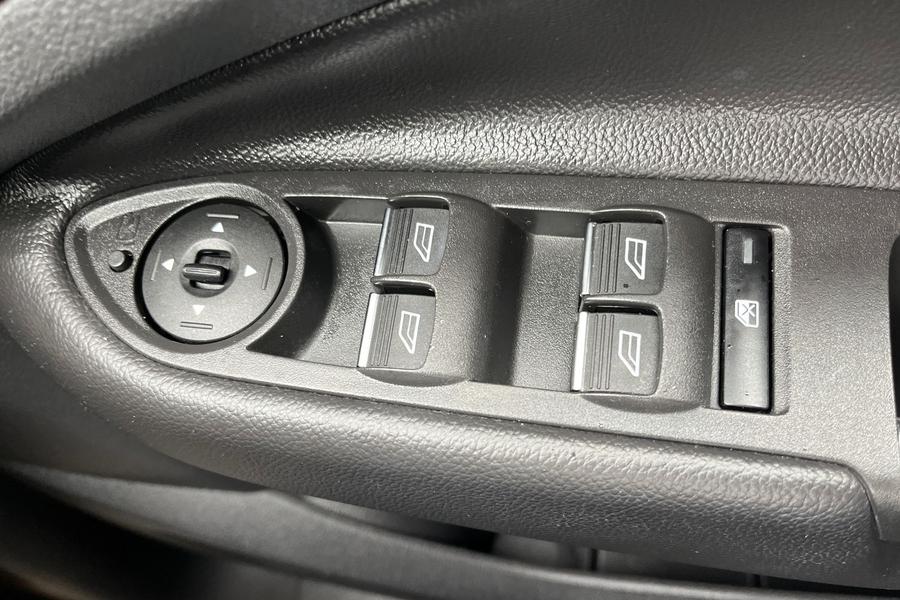 Ford KUGA Photo autoimg-2744045b08904da4db769ad0ebfbeda9d09efac9.jpg