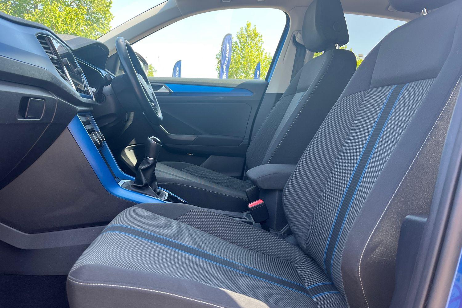 Volkswagen T-ROC Photo 18