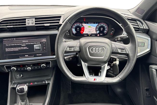 Audi Q3 Photo 12