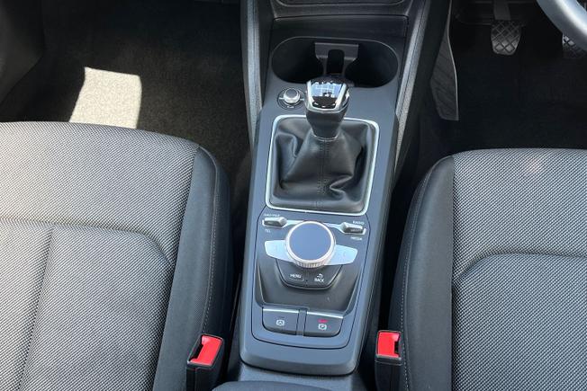 AUDI Q2 Photo 60