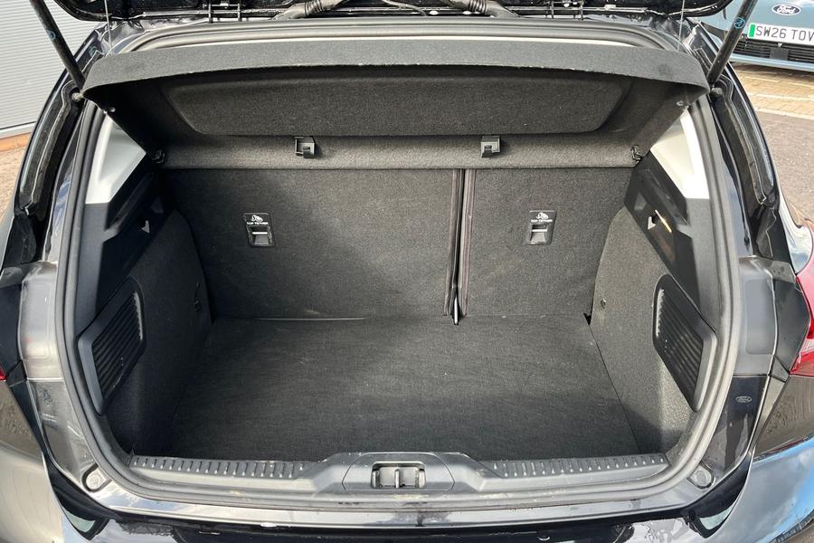 Ford FOCUS Photo autoimg-2746e1abecf68898a5adfe76921fe525194f664b.jpg