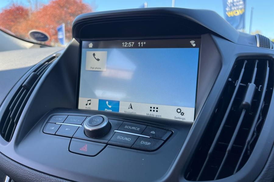 Ford KUGA Photo autoimg-27473ee25fa99625957699a844a0384b3452cba9.jpg
