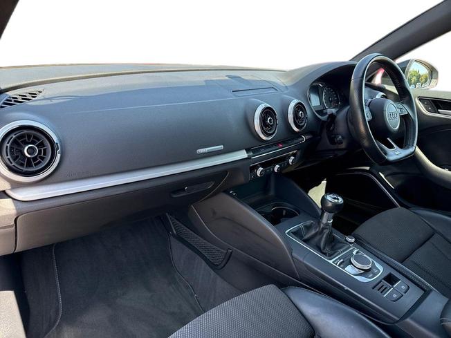 AUDI A3 Photo 2