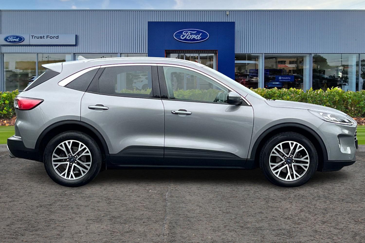 Ford Kuga Photo 2