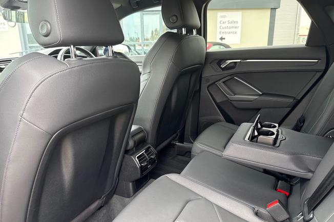 Audi Q3 Photo 45