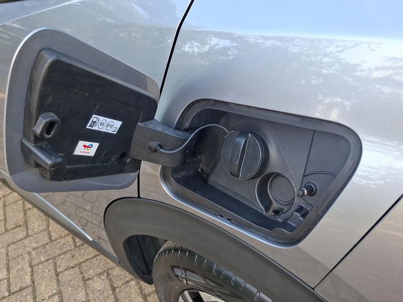Used Peugeot 2008 KR25WGN 31