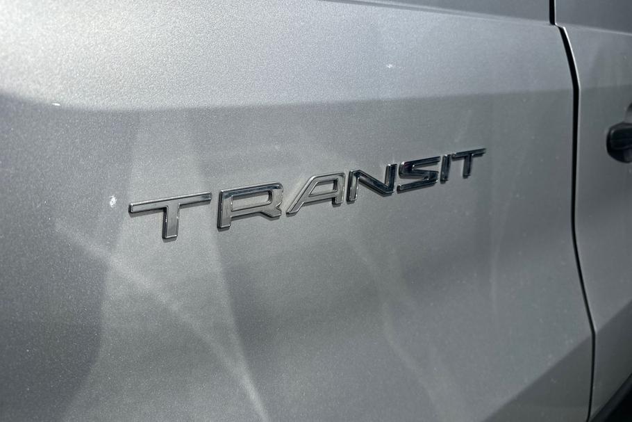 Used FORD TRANSIT HN24DWY 19