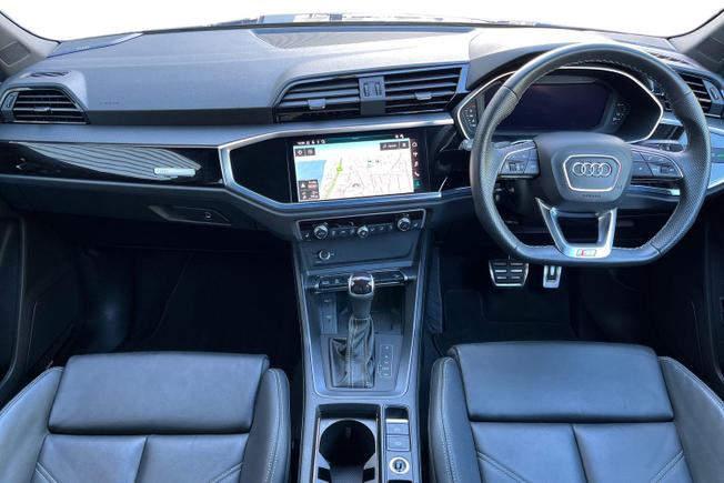 Audi Q3 Photo 10