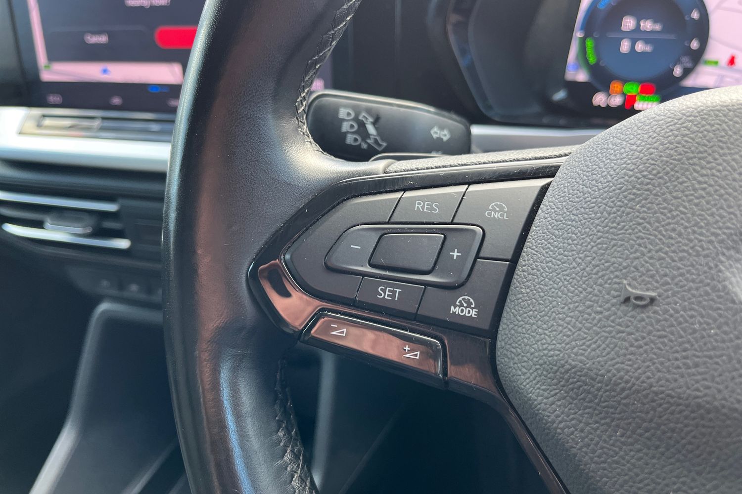 Ford TRANSIT CONNECT Photo 22