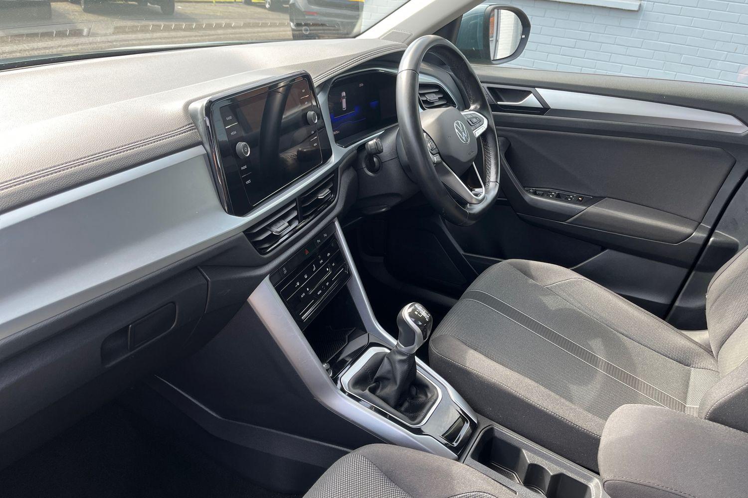 Volkswagen T-ROC Photo 17
