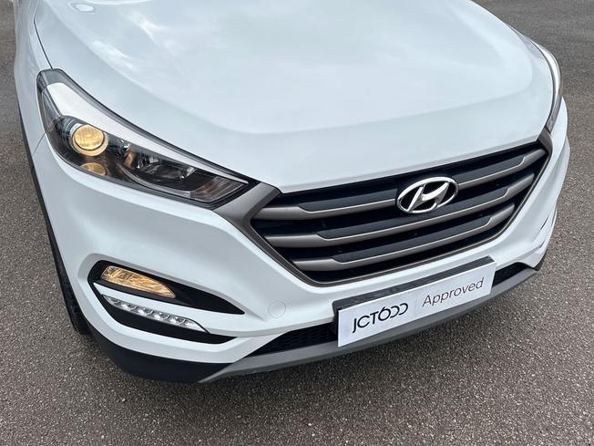 HYUNDAI TUCSON Photo 32