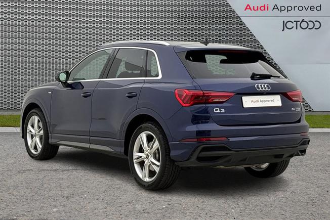 AUDI Q3 Photo 3