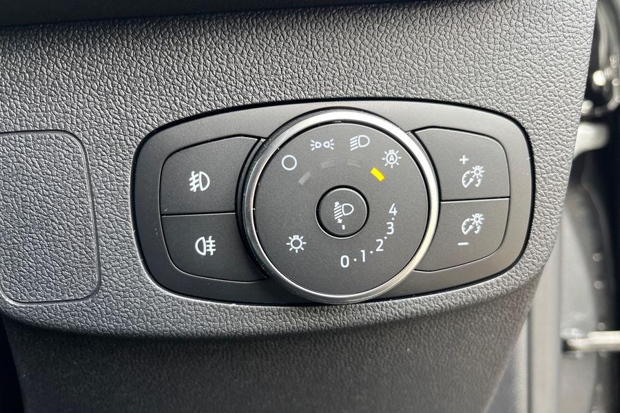 Ford Focus Photo autoimg-27636737f484dab63d673a73b99d8fe96732e7cd.jpg