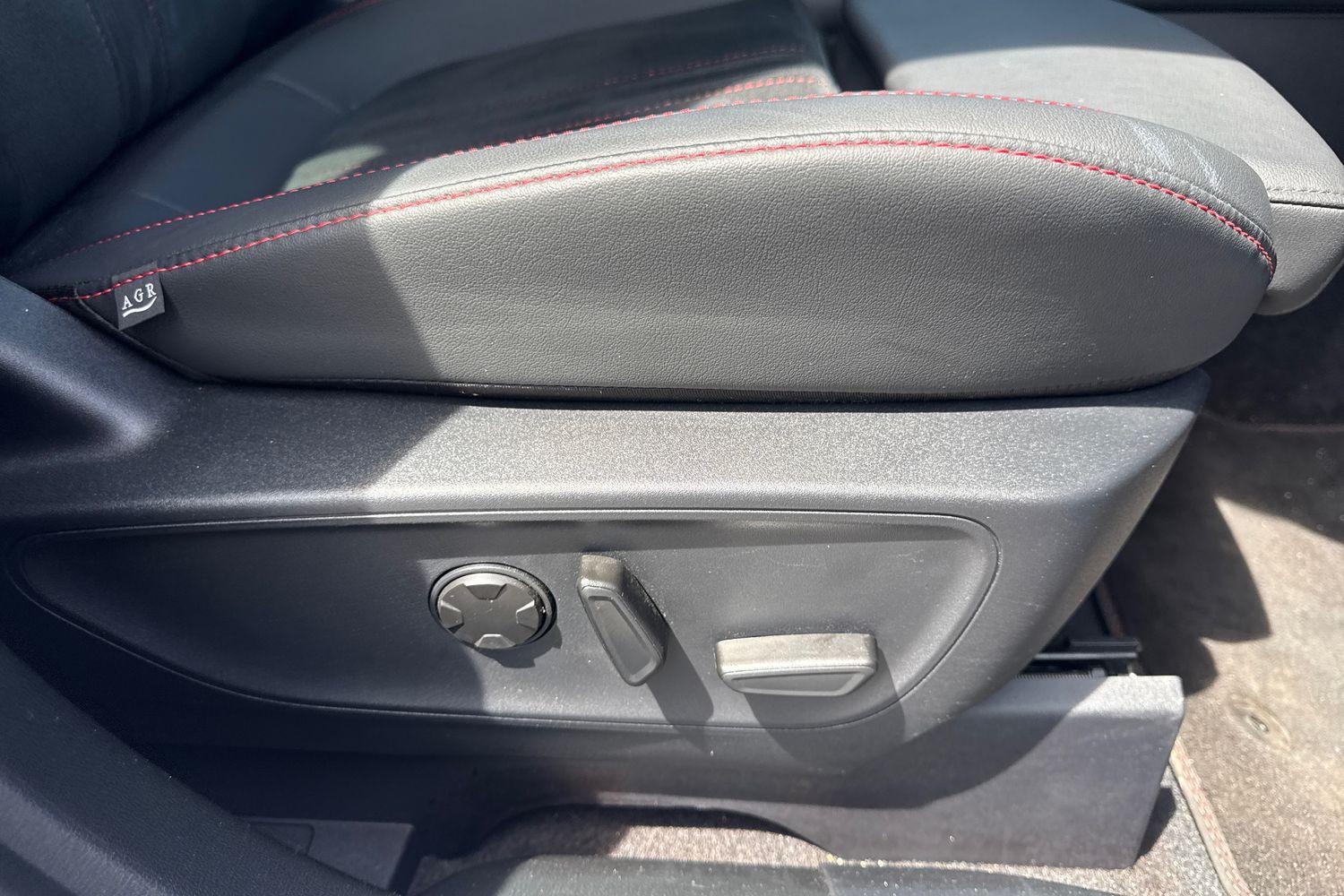 Ford KUGA Photo 36