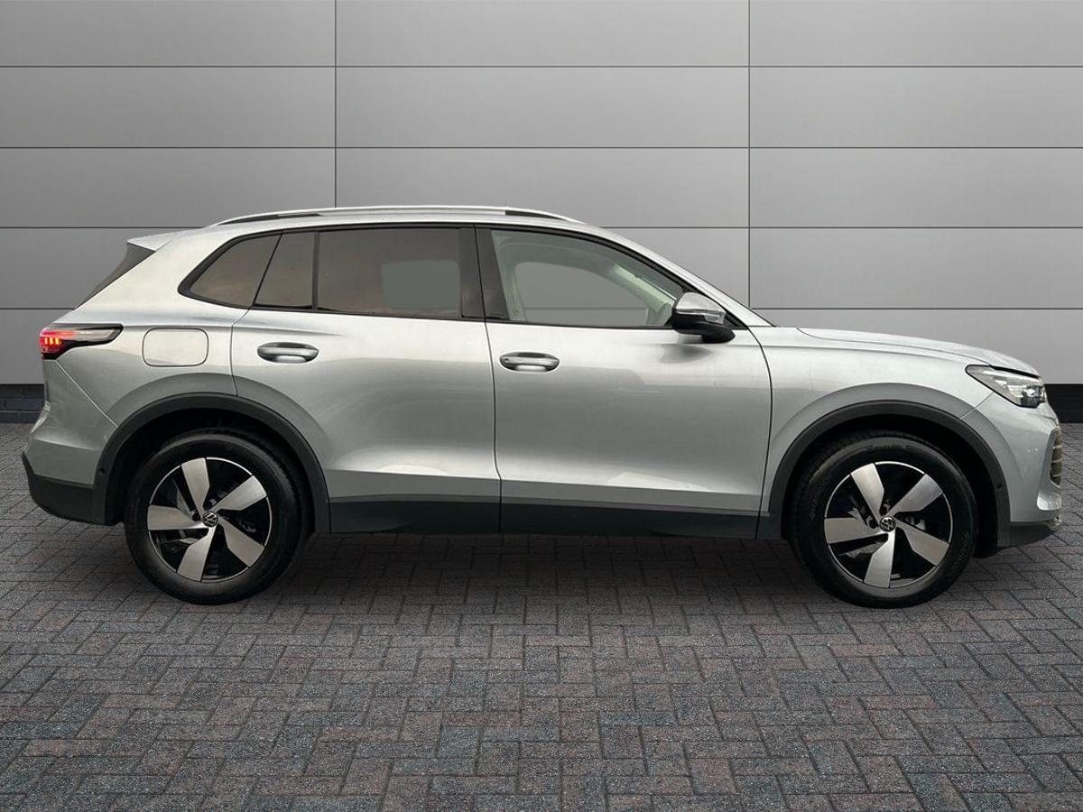 Volkswagen Tiguan Photo autoimg-2764d44bc7f0d1201e48526ab15a3e076f6cd70c.jpg