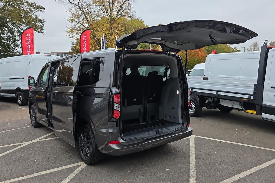 Used Ford TOURNEO CUSTOM 8