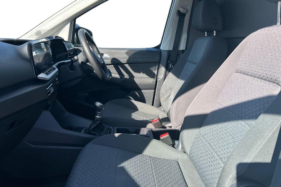 Used FORD TRANSIT CONNECT BG75DPZ 11