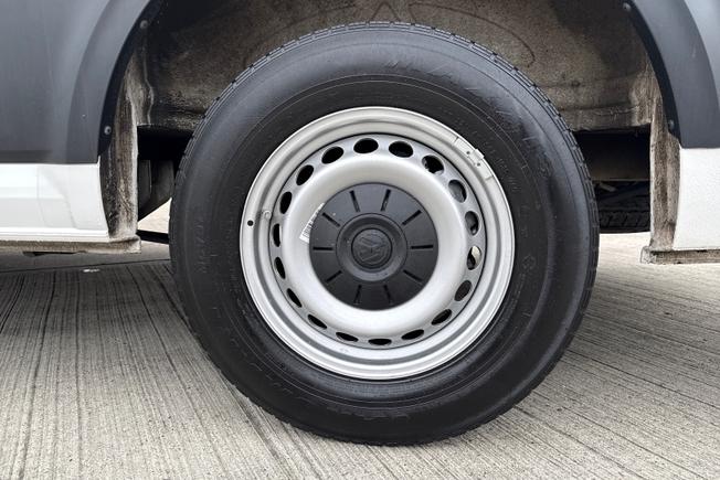 VOLKSWAGEN Crafter Photo 5