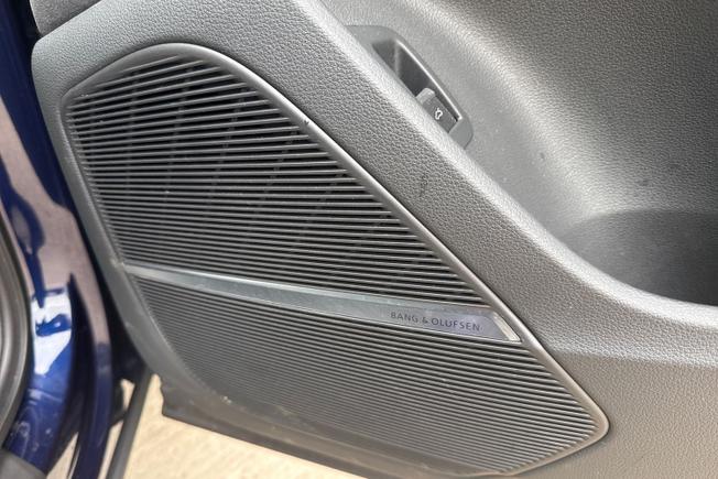 AUDI Q7 Photo 36