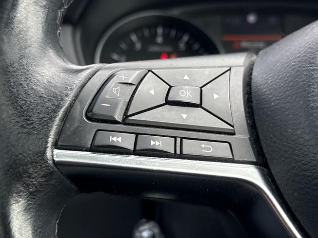 NISSAN Qashqai Photo 16