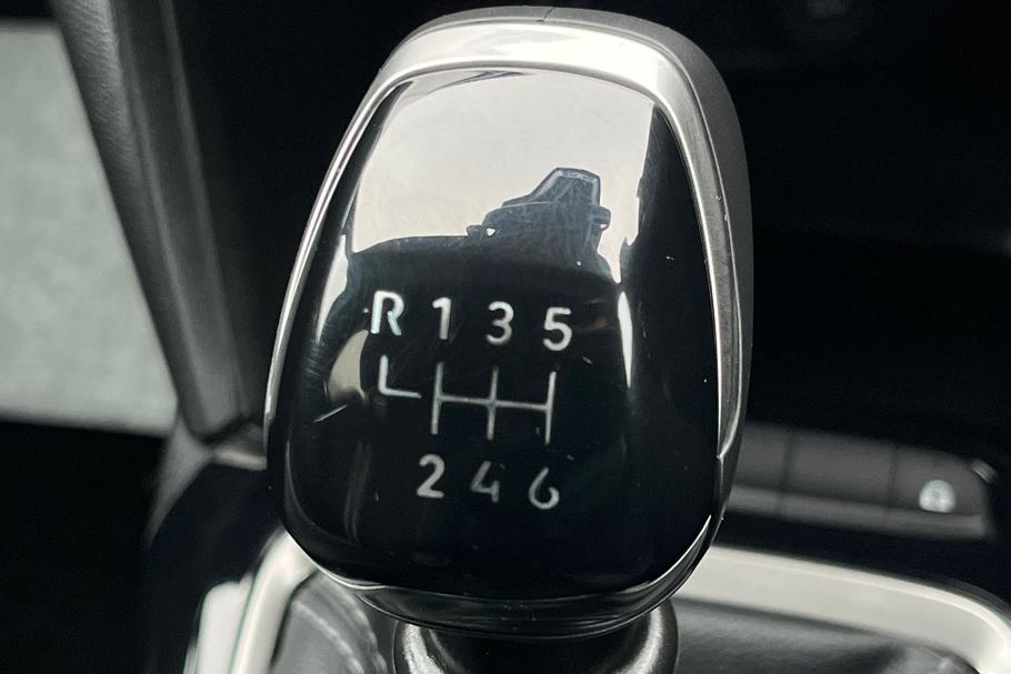 Used Vauxhall CORSA VN75BGK 36