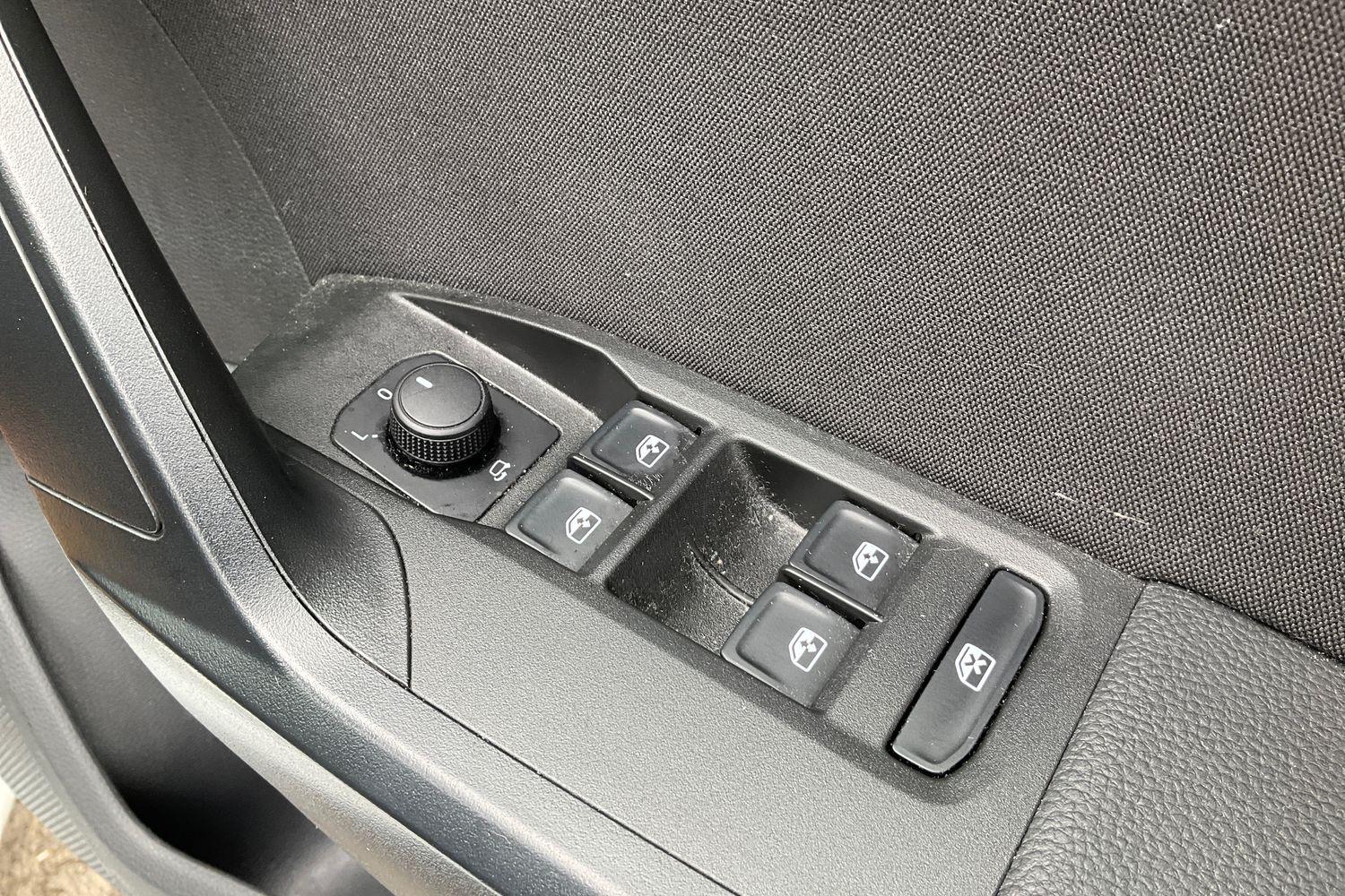 SEAT IBIZA Photo 15