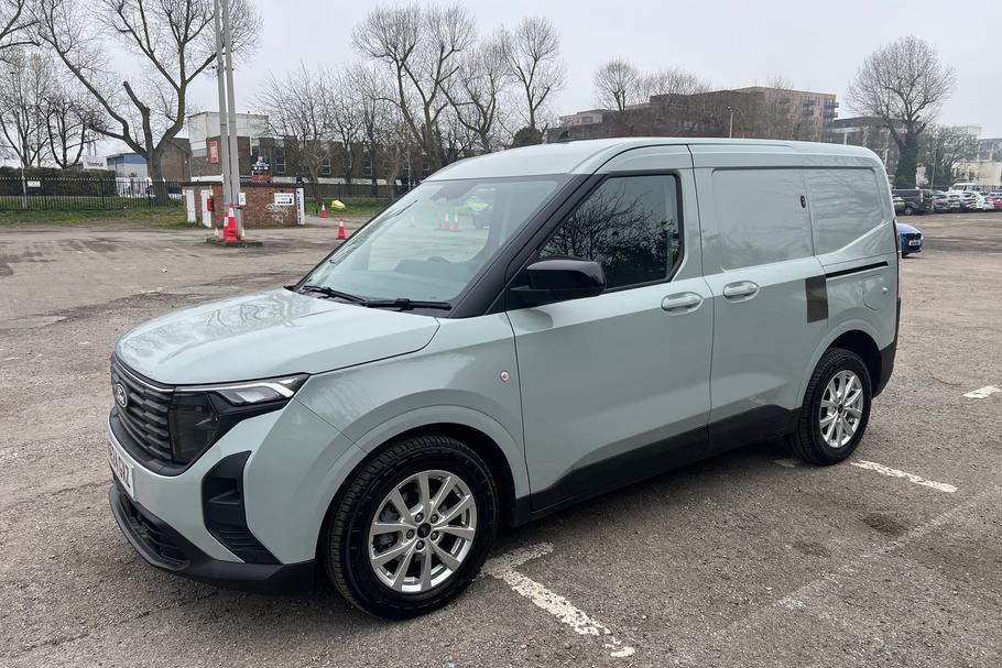 Used FORD TRANSIT COURIER KE24GXZ 21