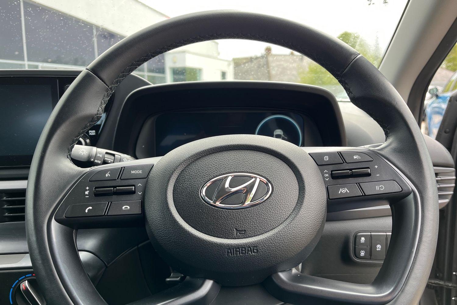 Hyundai BAYON Photo 11