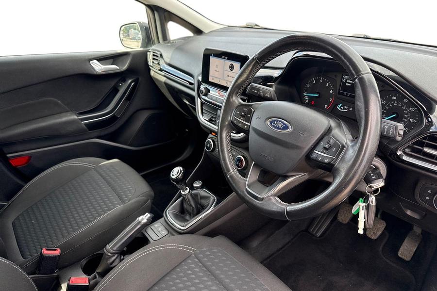 Ford FIESTA Photo autoimg-27798b782e5c383129573fda0e1d378c9b6f8c62.jpg