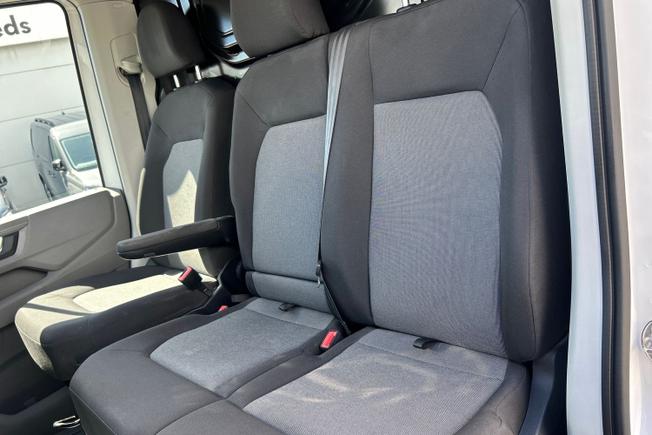 VOLKSWAGEN Crafter Photo 34
