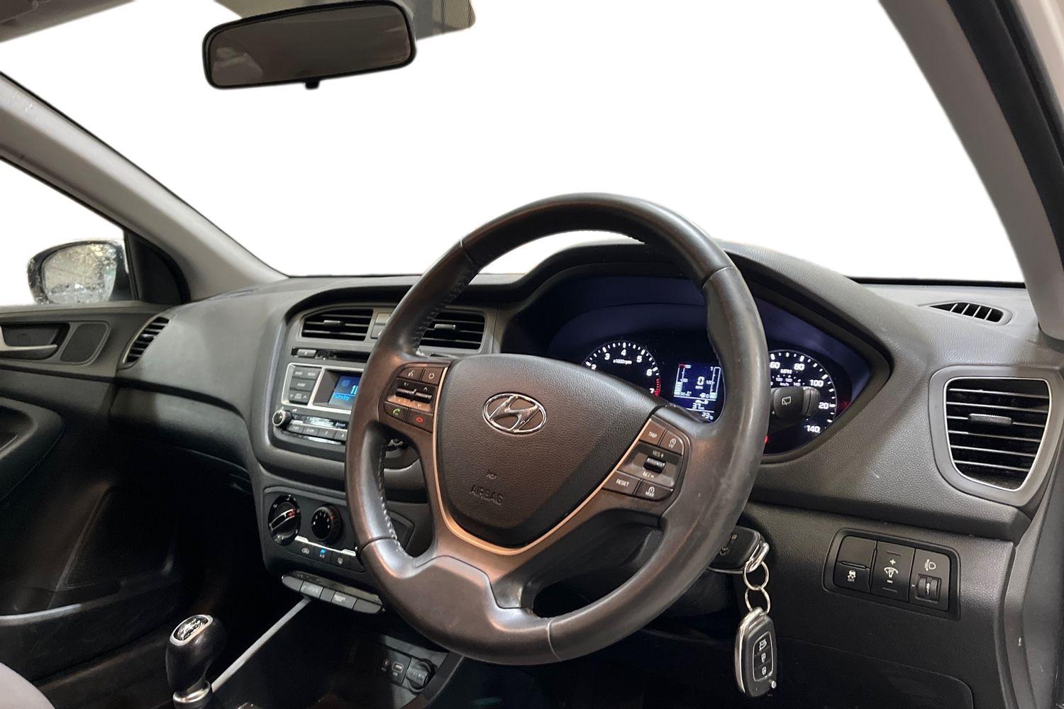Hyundai I20 Photo 8