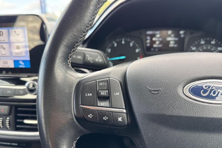 Ford FIESTA Photo autoimg-27808f6e250aa76b9562fd94168cf5124aa201ec.jpg