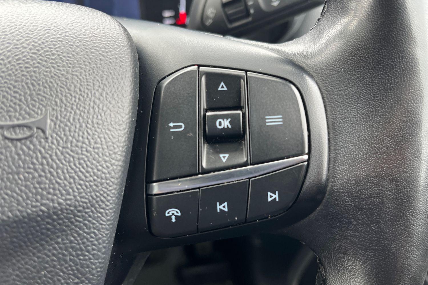Ford TRANSIT COURIER Photo 8