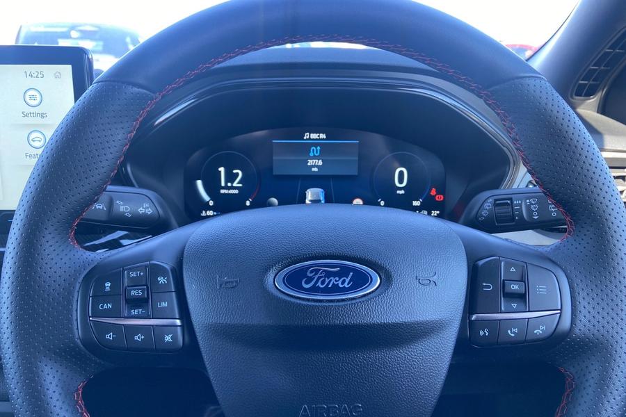 Ford FOCUS Photo autoimg-27822b318ccb40b1986a06d831e34b6dbef363c9.jpg