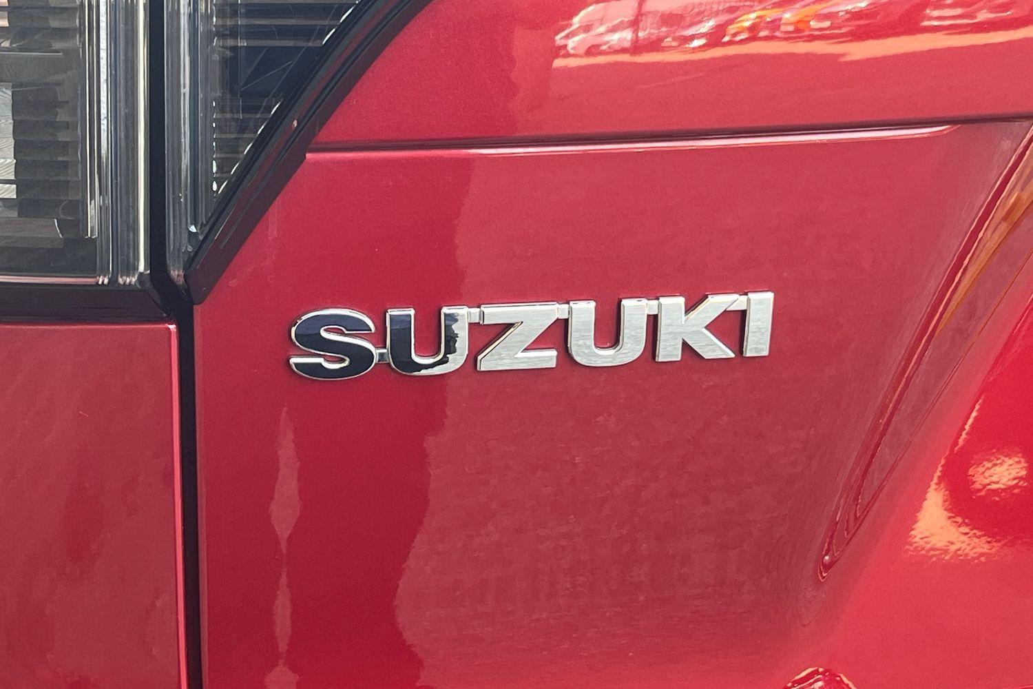 Suzuki S-Cross Photo 39