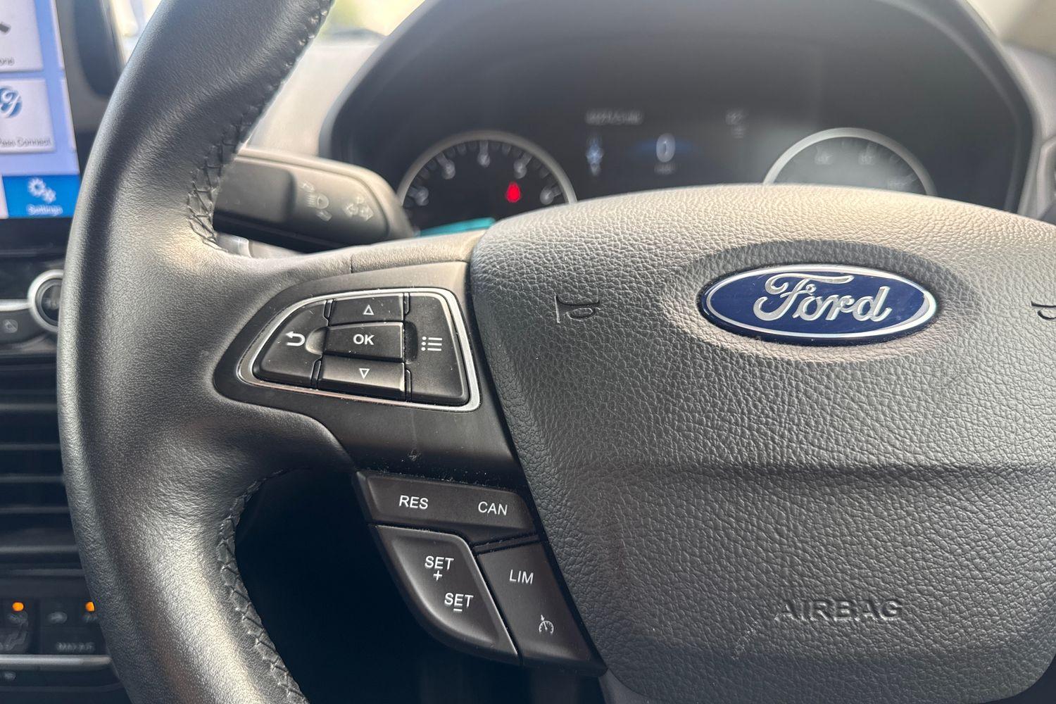 Ford ECOSPORT Photo 29