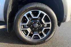 VOLKSWAGEN Amarok Photo 5