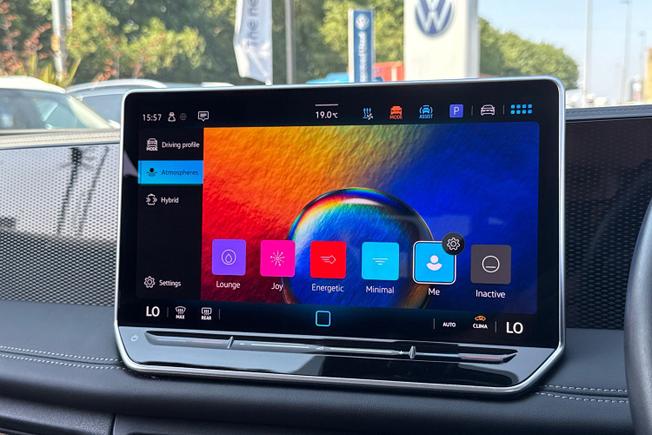 VOLKSWAGEN Tiguan Photo 41
